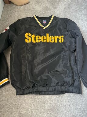 NFL V-Neck Fan Pullover in Black, Gold and White